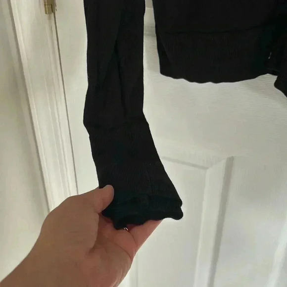 Athleta Black Light Weight Cardigan V Neck - Size M - Picture 6 of 7